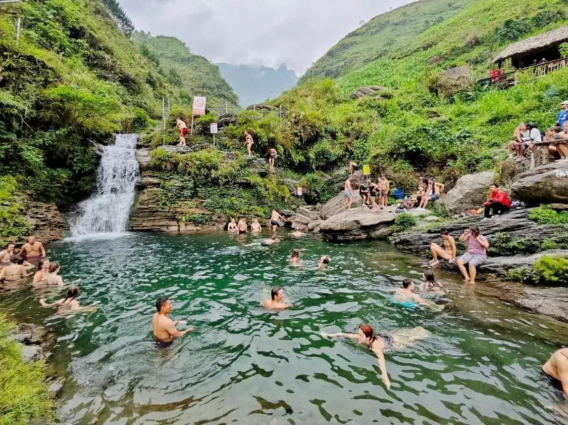 Ha Giang Loop