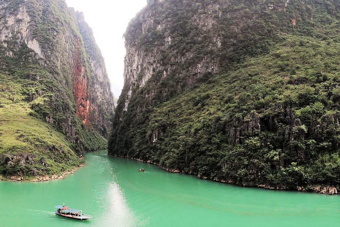Ha Giang Loop
